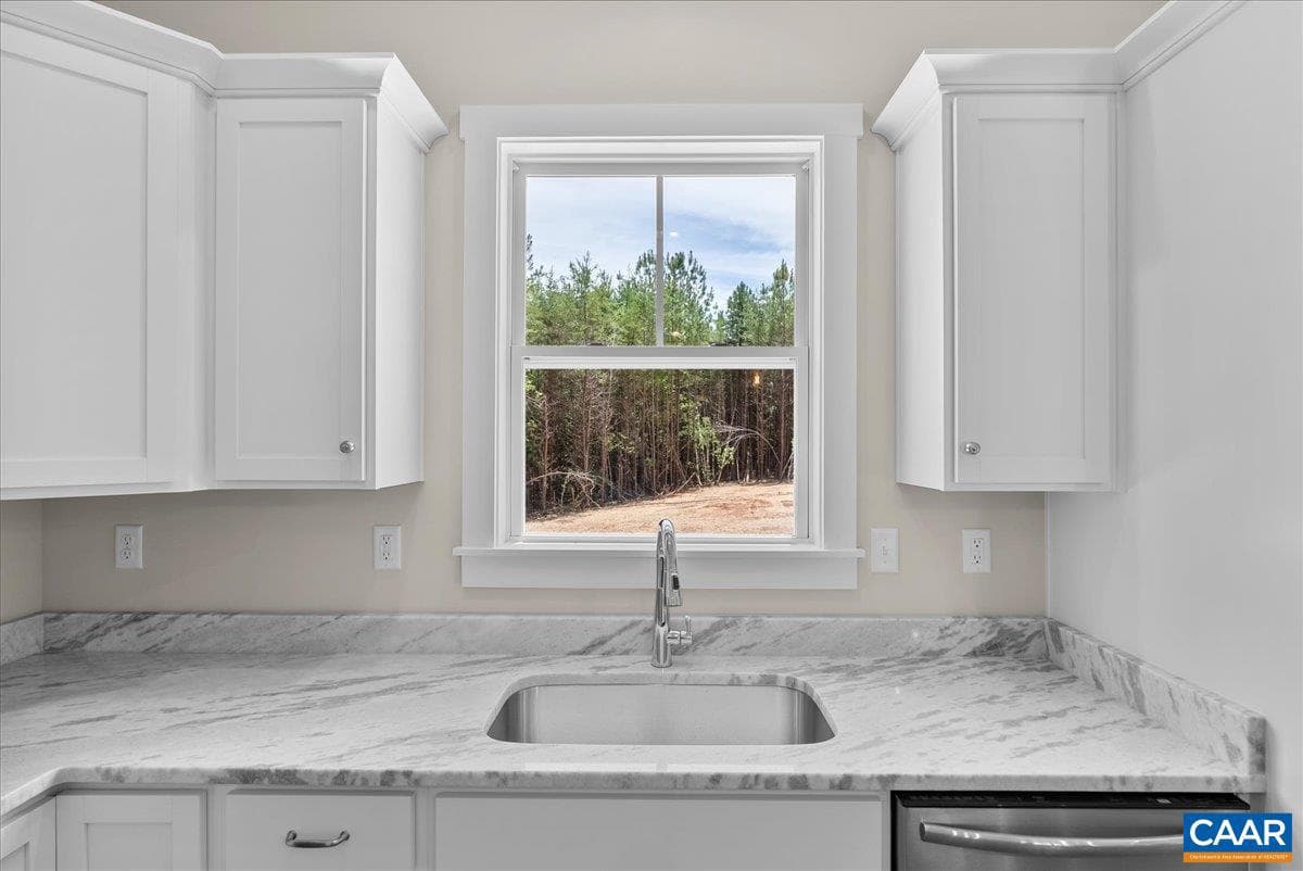 126 Firetower Ln photo 9