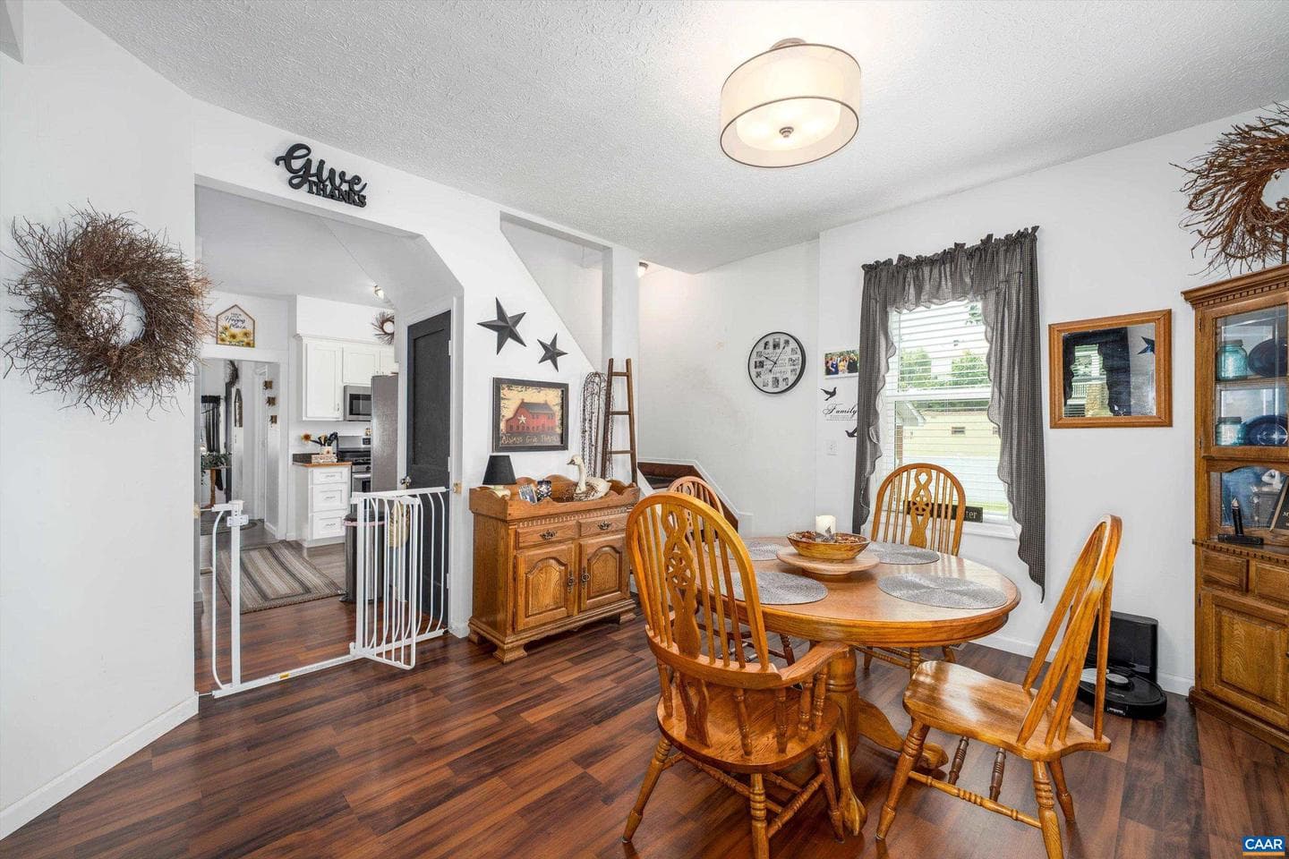 210 Draft Ave photo 10