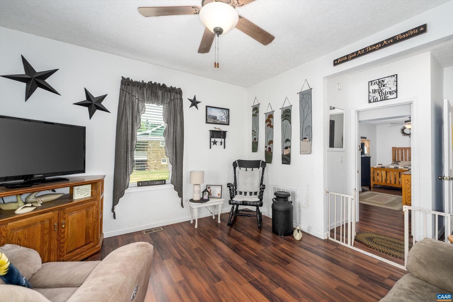 210 Draft Ave photo 11