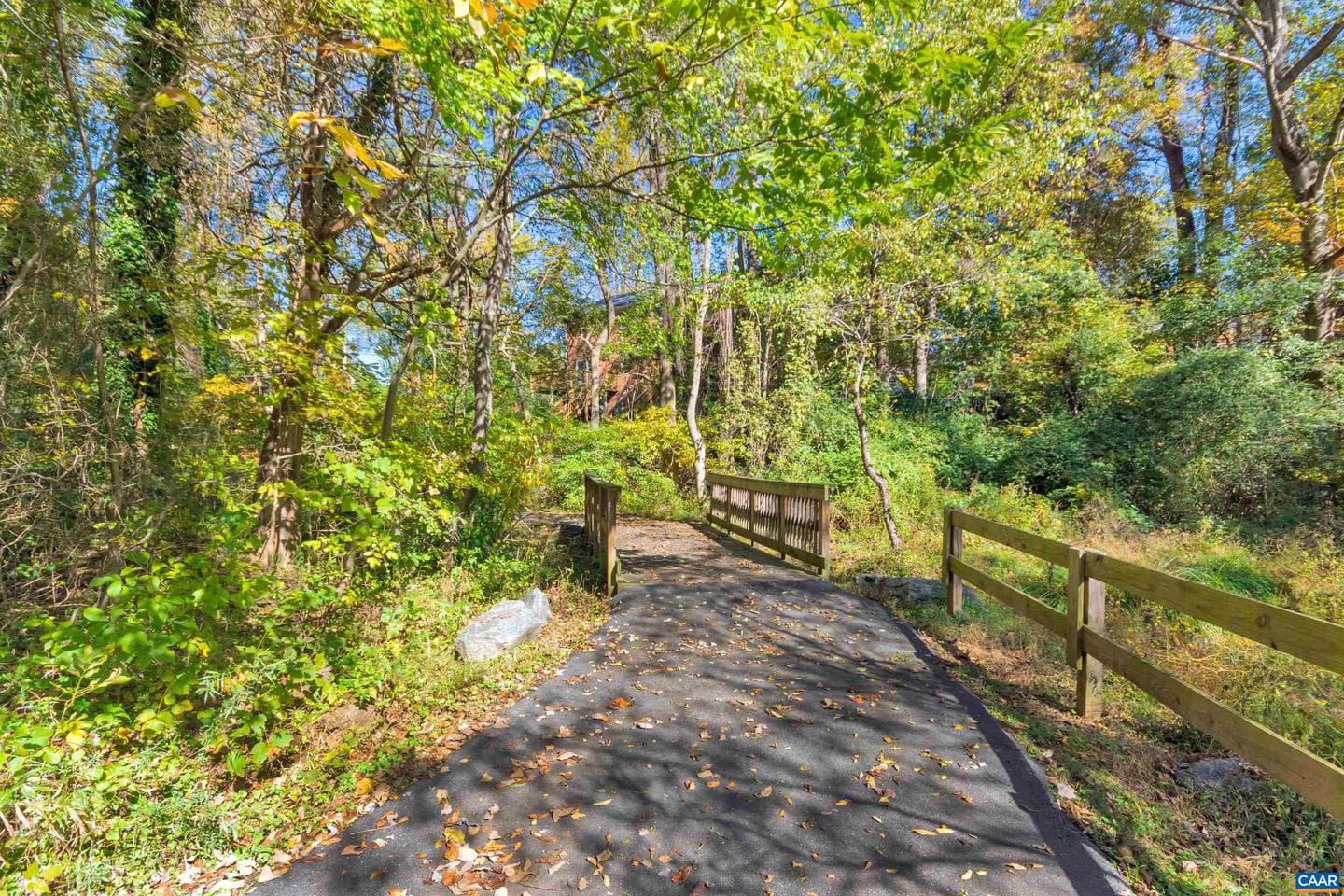 1915 Beechcrest Ct #101 photo 39