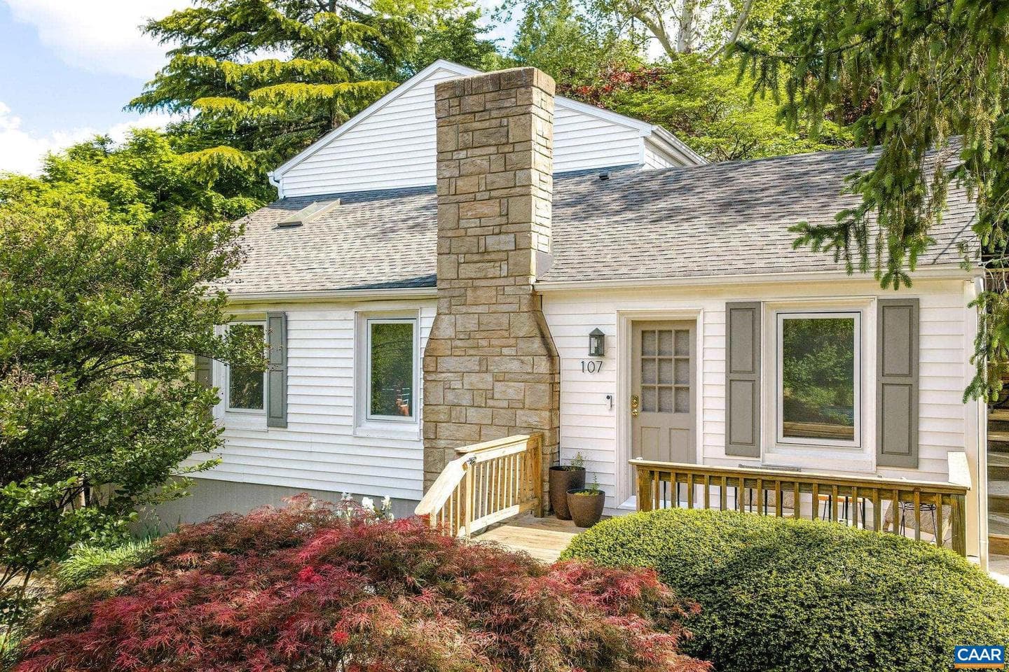 107 Perry Dr, Charlottesville