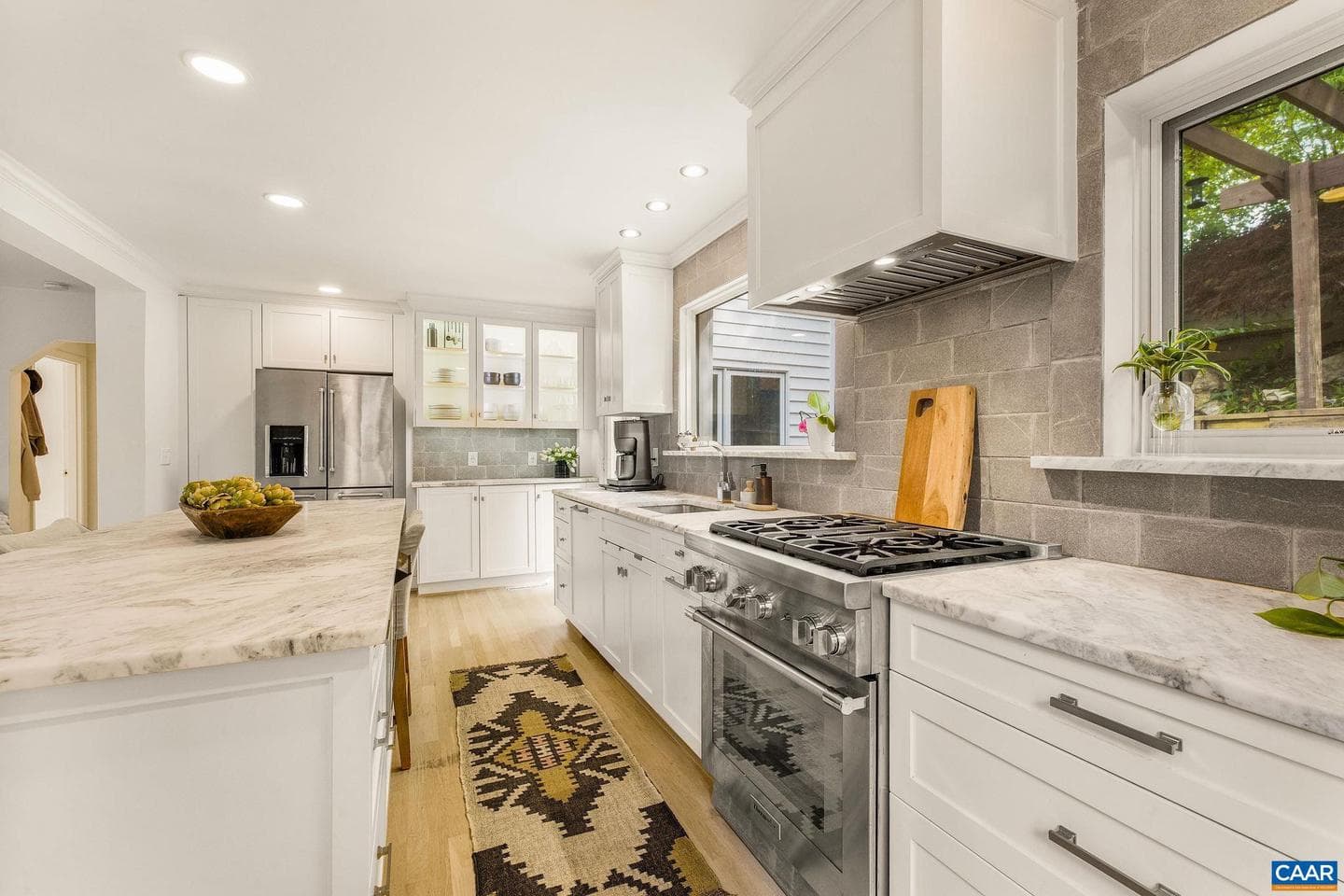 107 Perry Dr photo 10