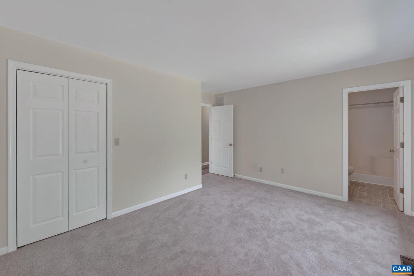7124 Albevanna Spring Rd photo 19
