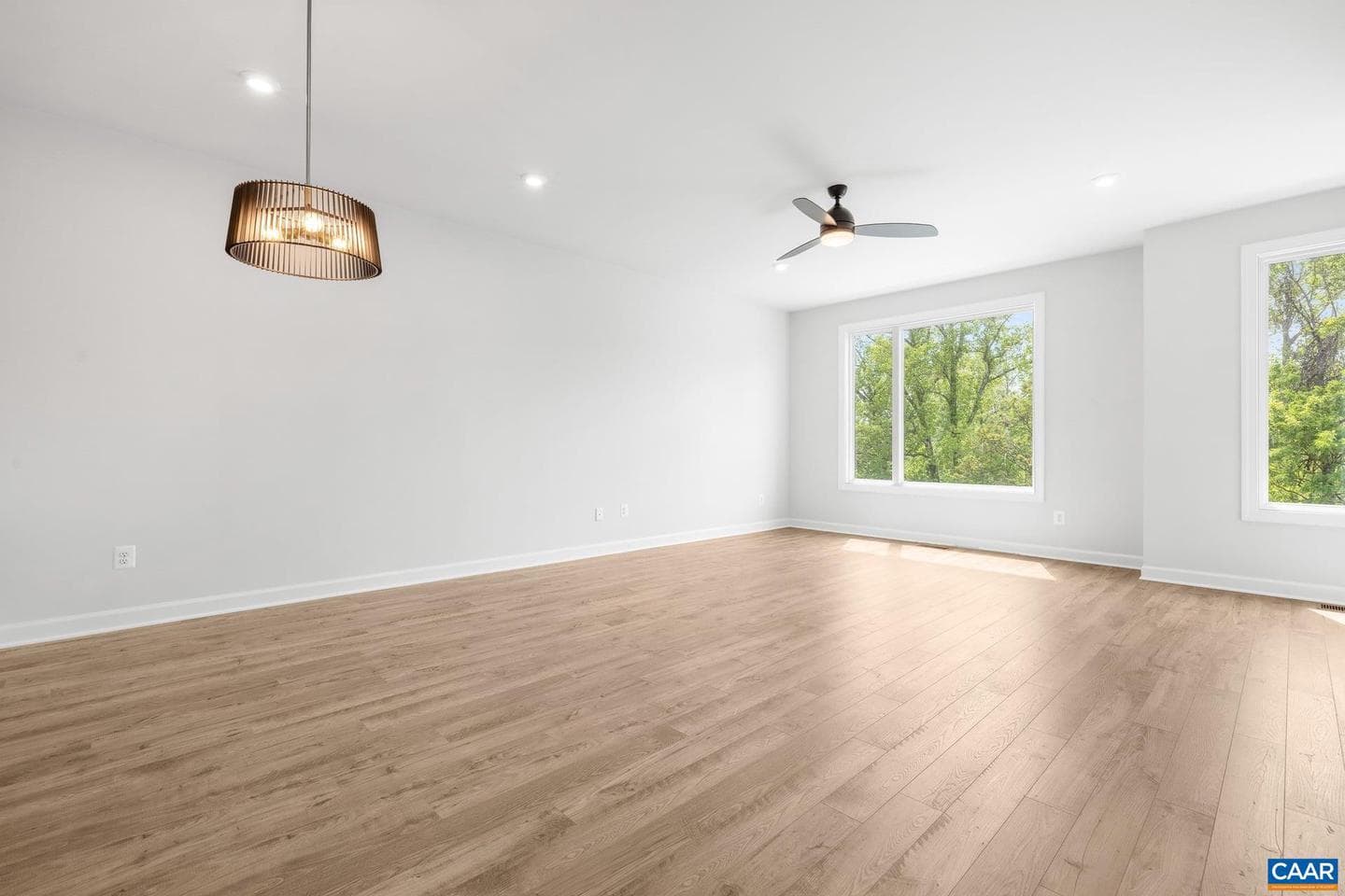 19 Larkin Ave photo 9