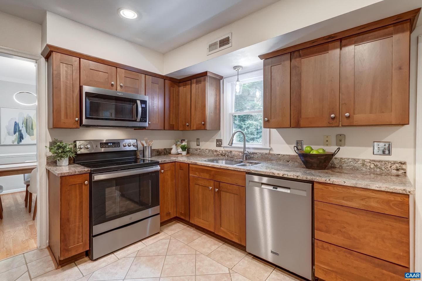 1890 Amberfield Dr photo 11