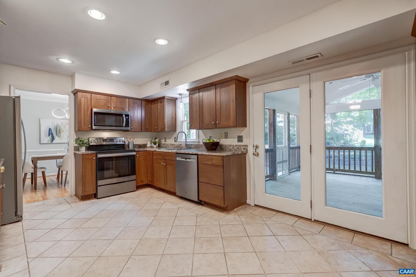 1890 Amberfield Dr photo 15