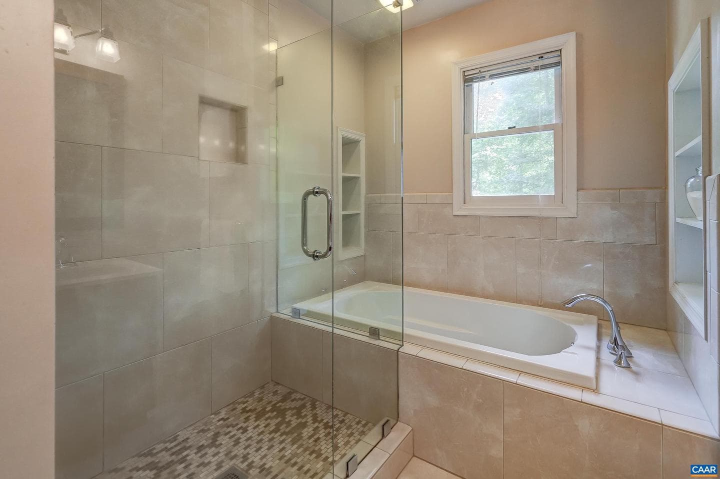 1890 Amberfield Dr photo 32