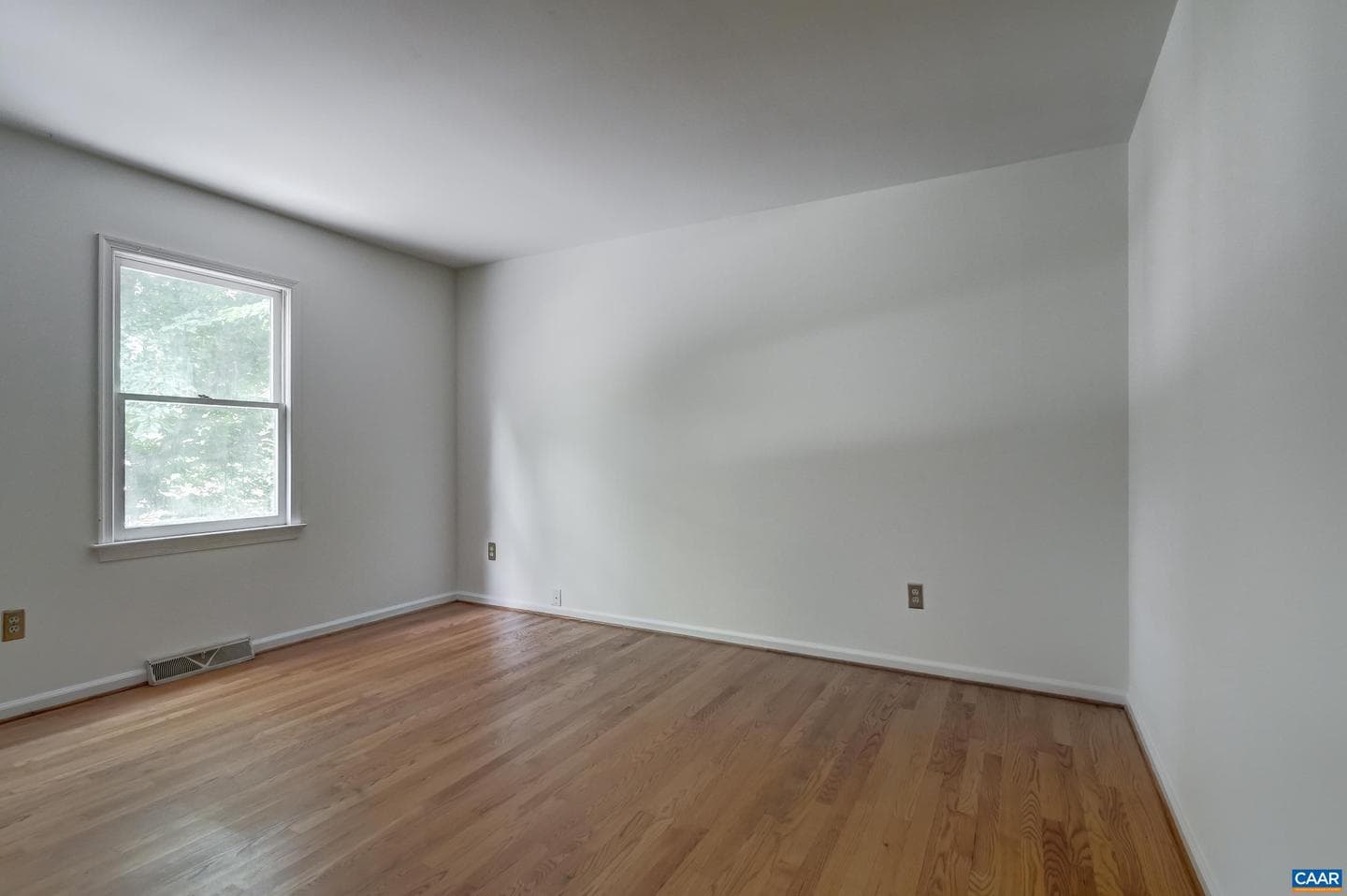 1890 Amberfield Dr photo 35