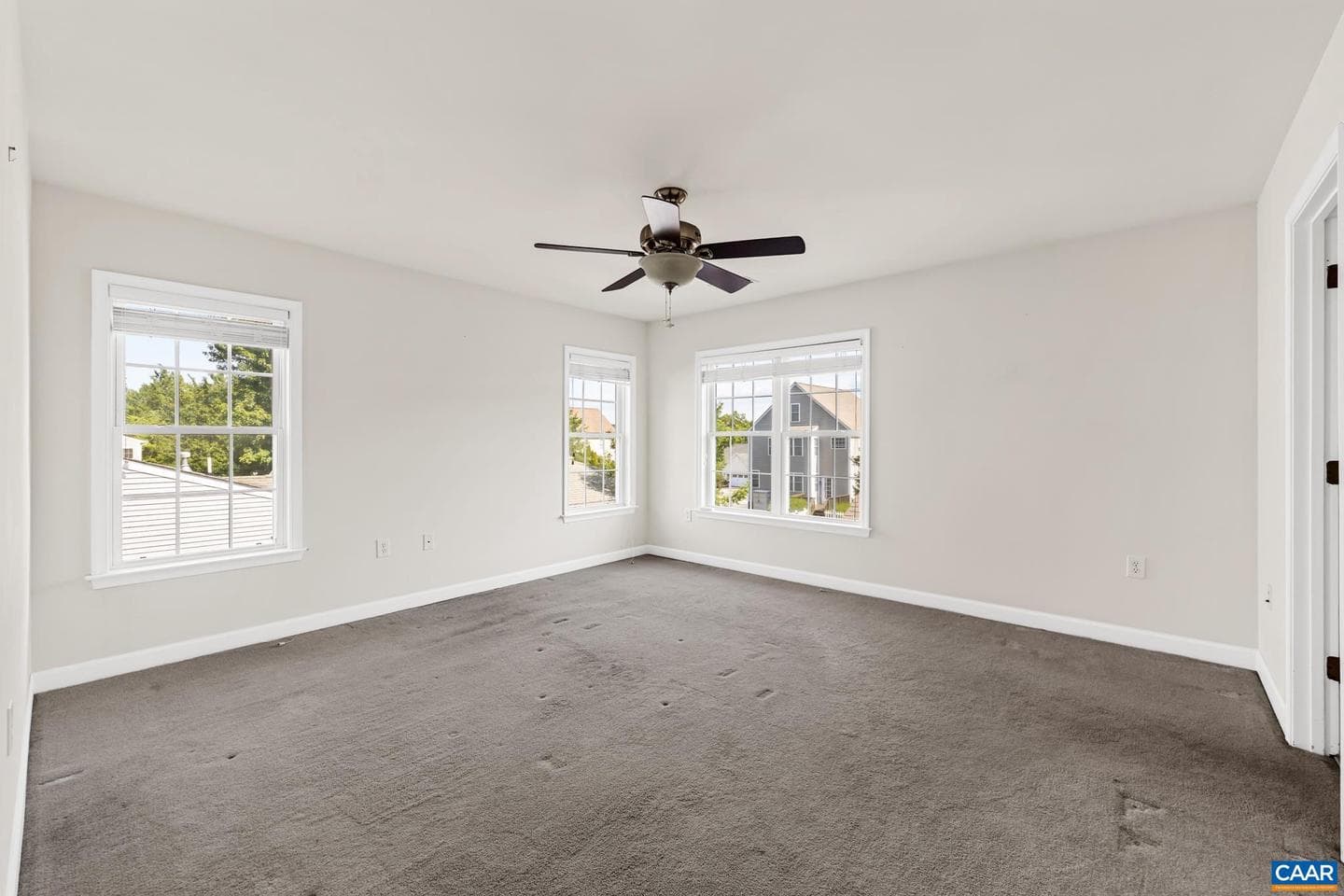 64 Saint Andrews St photo 17