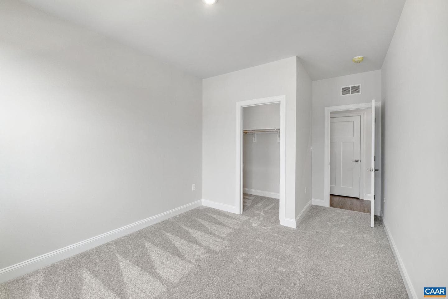 142 Sunbird Ln photo 29