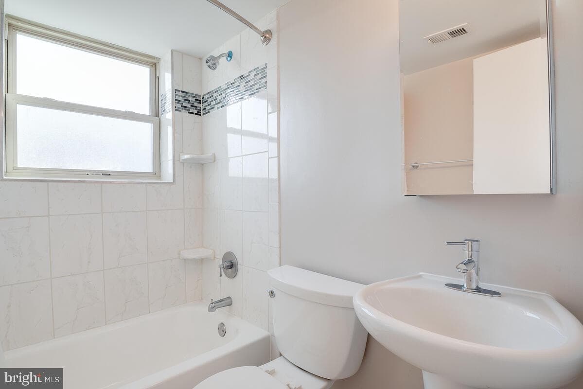 2647 Birney Place SE #201 photo 26