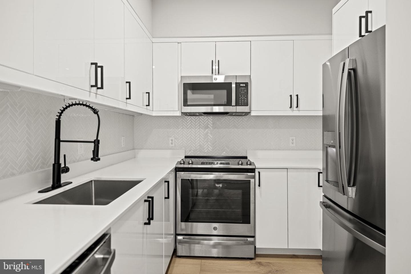 919 12th Street NE #105 photo 5
