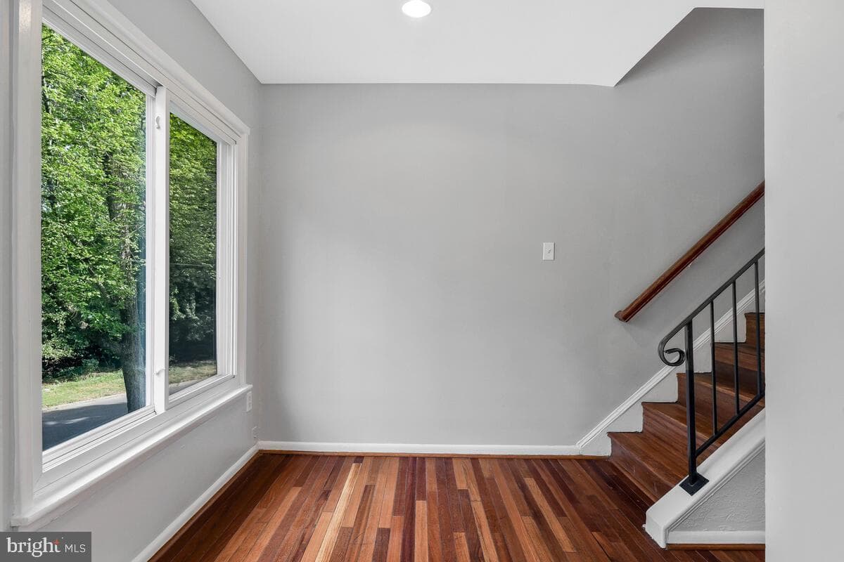 2702 2nd Street SE photo 12