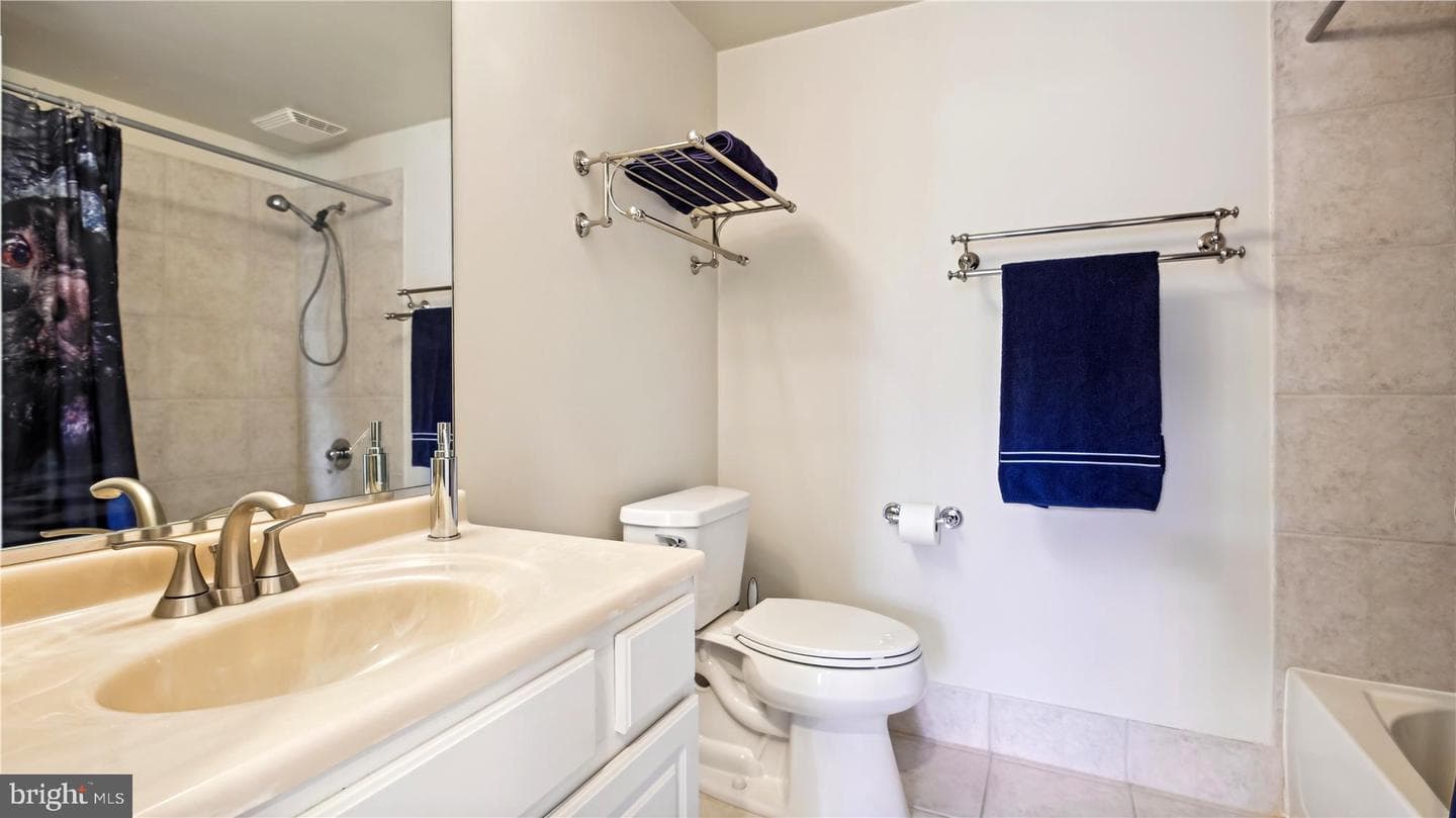 4025 Connecticut Avenue NW #303 photo 22