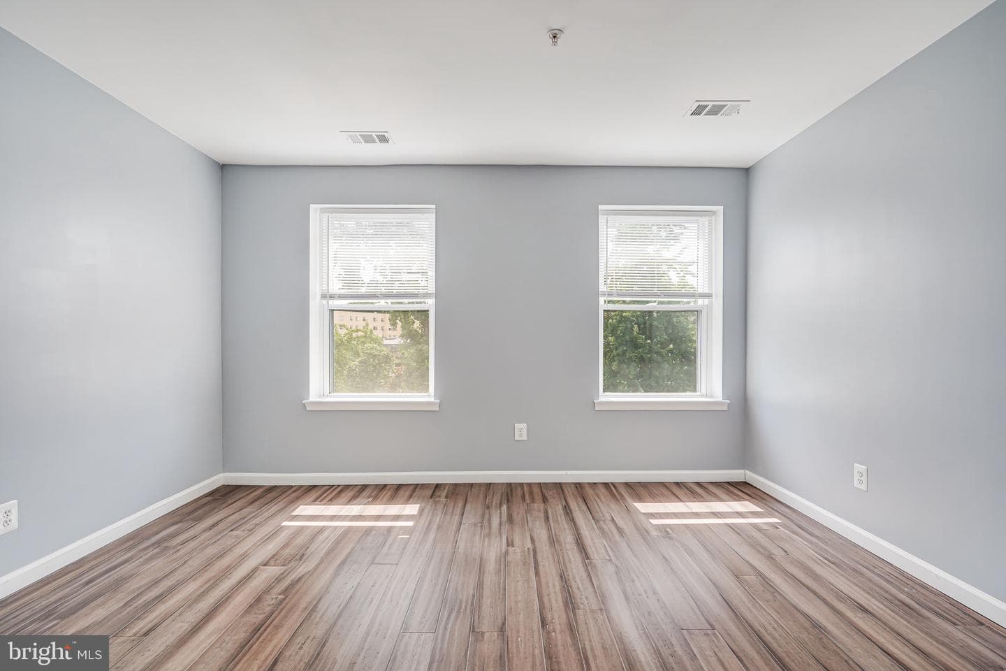 1441 Spring Road NW #302 photo 16