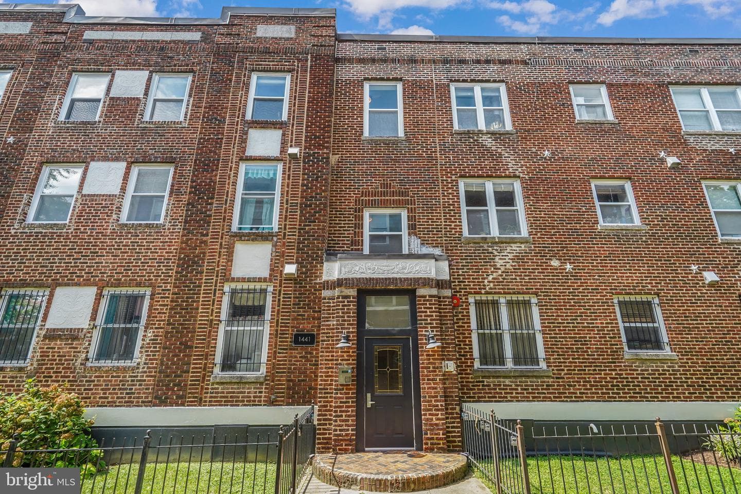 1441 Spring Road NW #302 photo 2