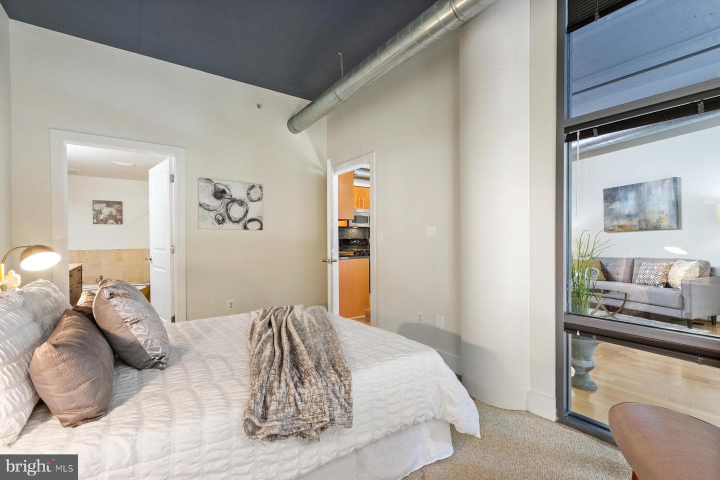 2301 Champlain Street NW #101 photo 14