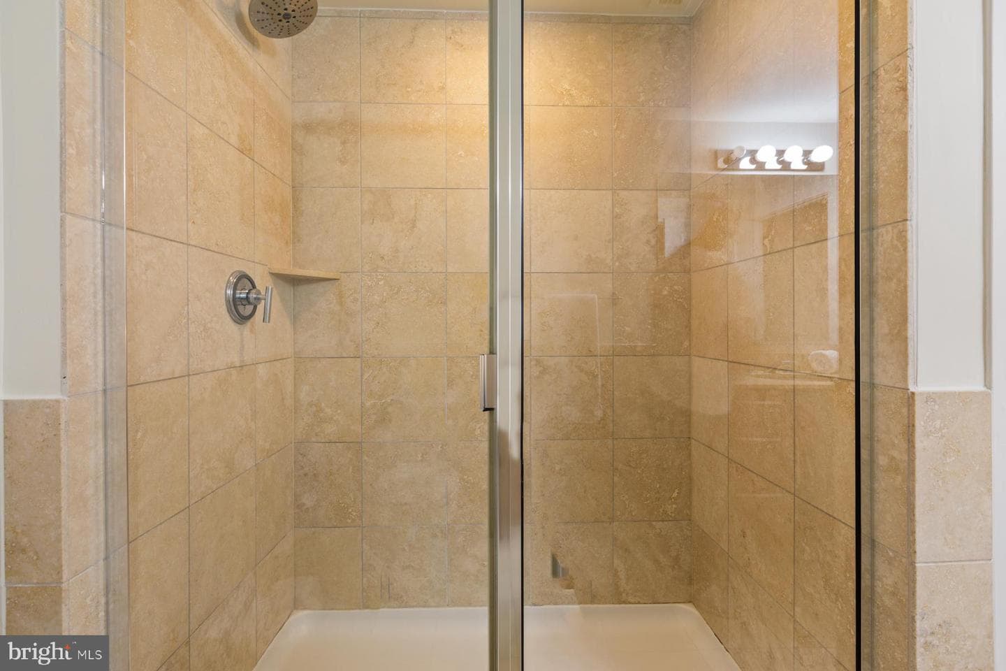 2301 Champlain Street NW #101 photo 16