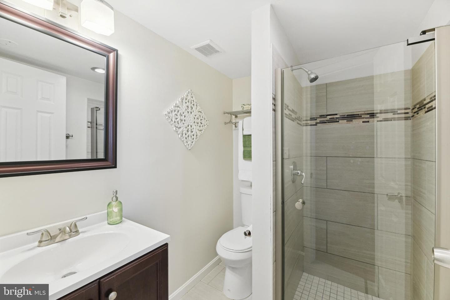 429 18th Street NE #3 photo 18