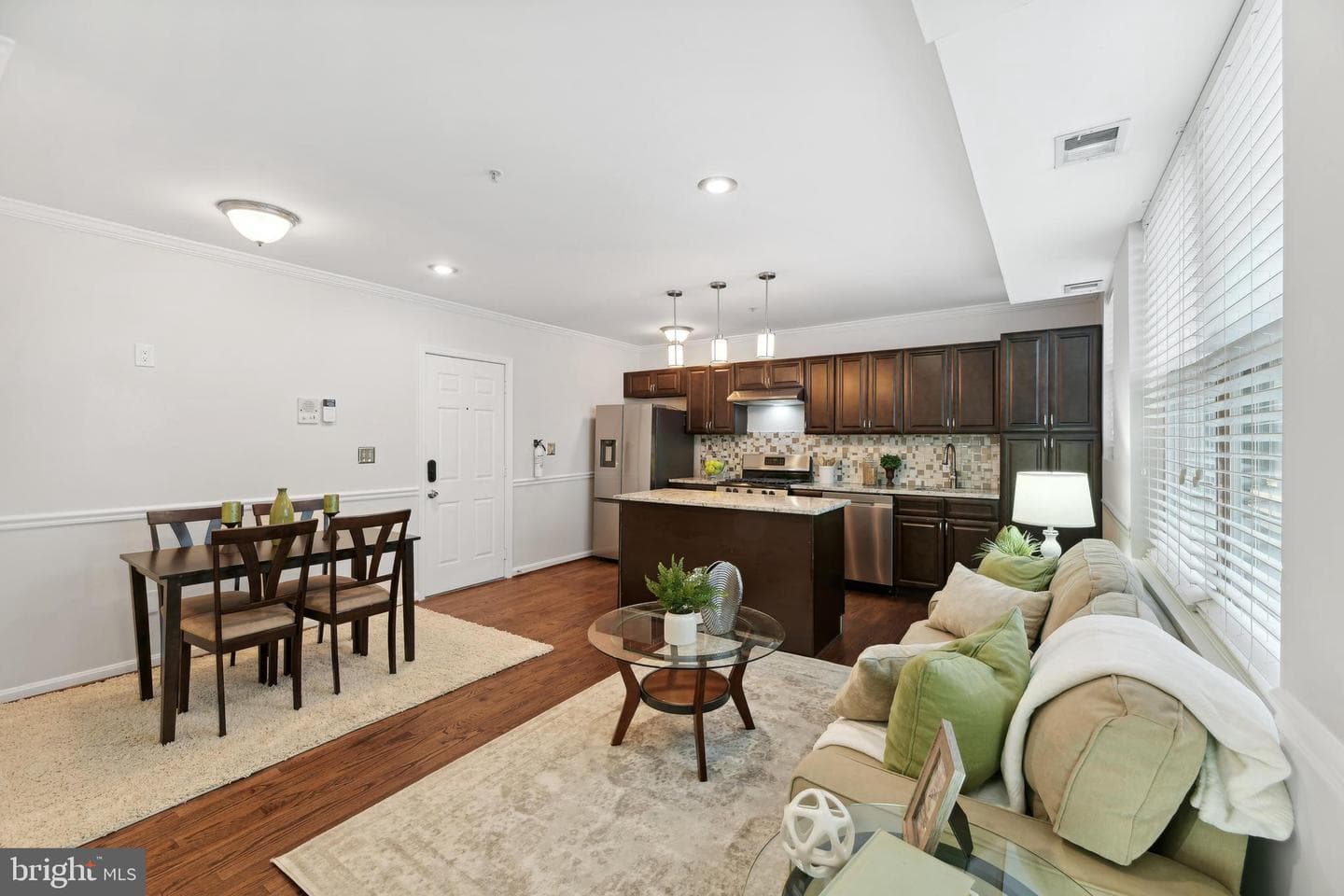429 18th Street NE #3 photo 2