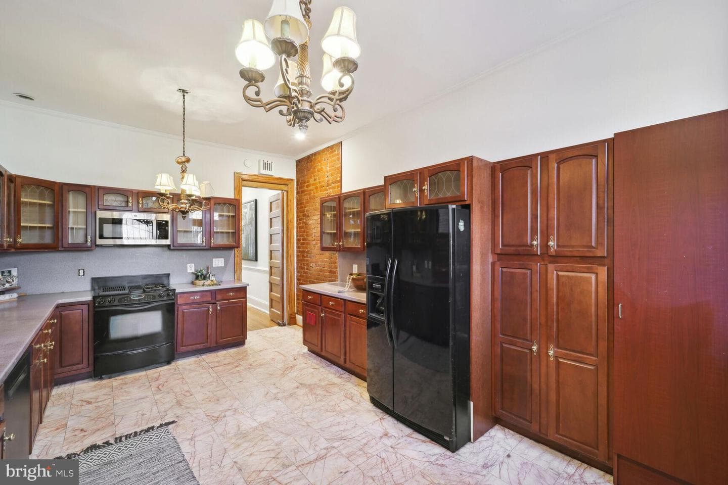 1933 Calvert Street NW photo 14