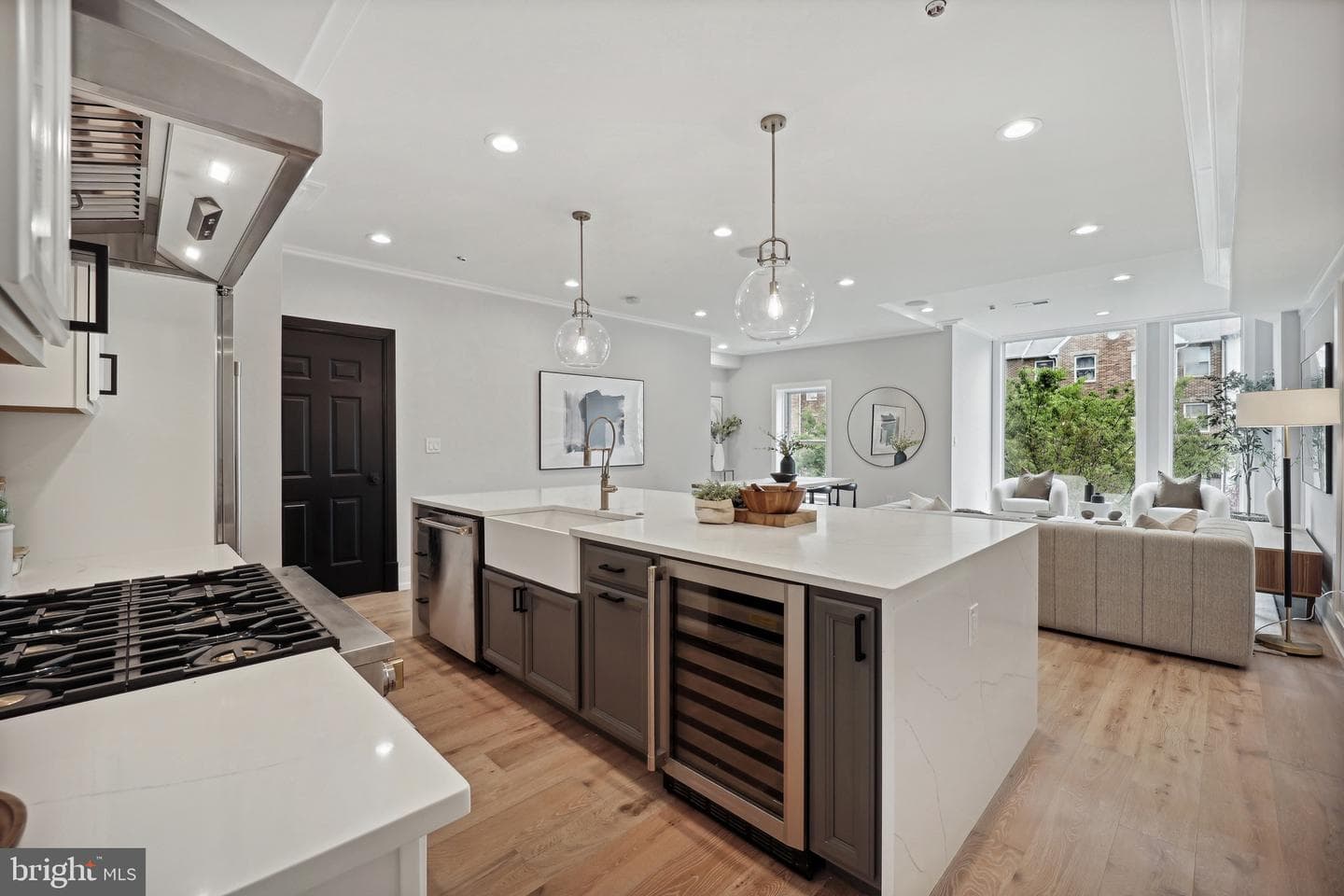 1320 Belmont St NW #201 photo 17