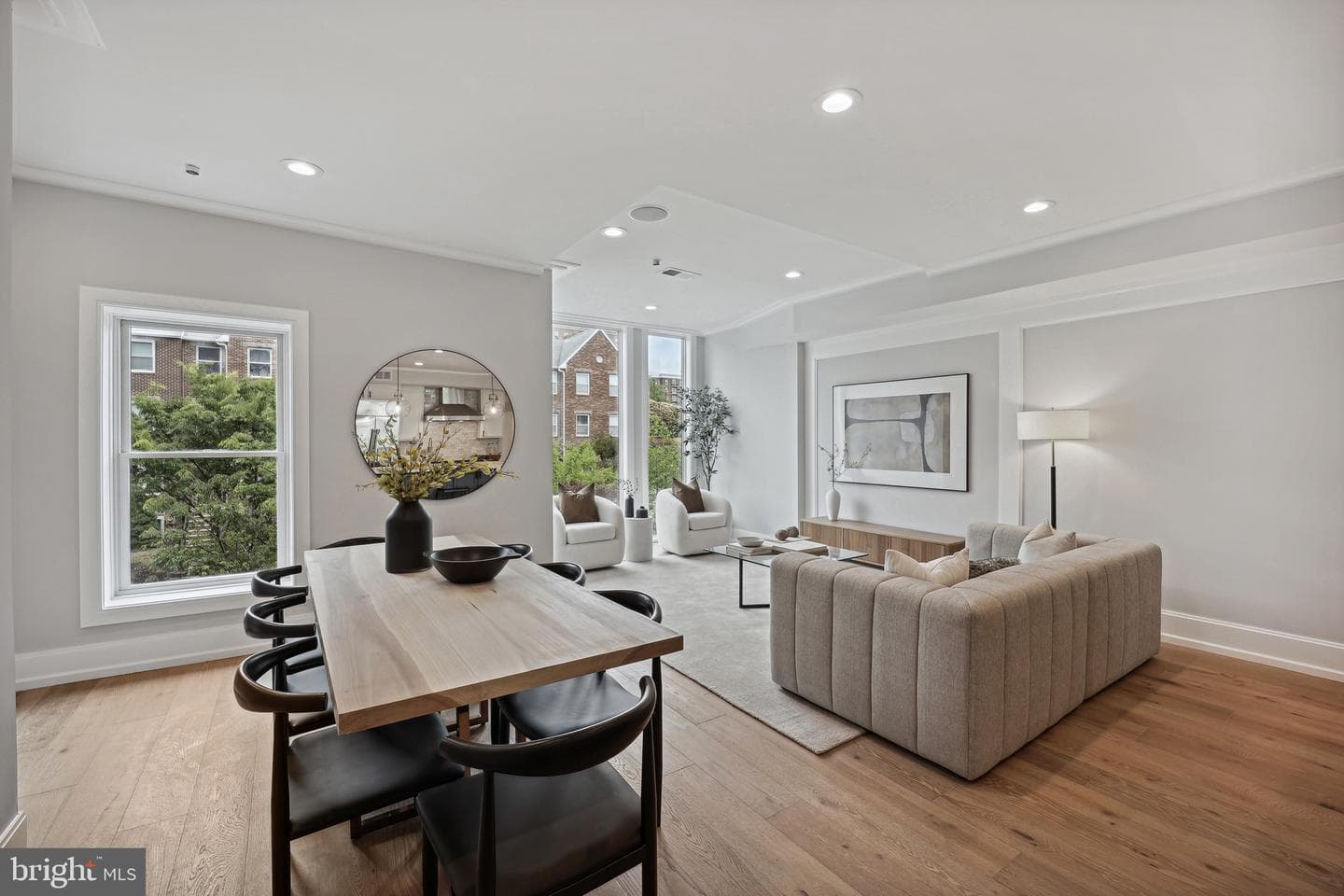 1320 Belmont St NW #201 photo 2