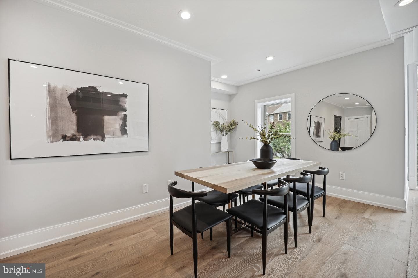 1320 Belmont St NW #201 photo 8