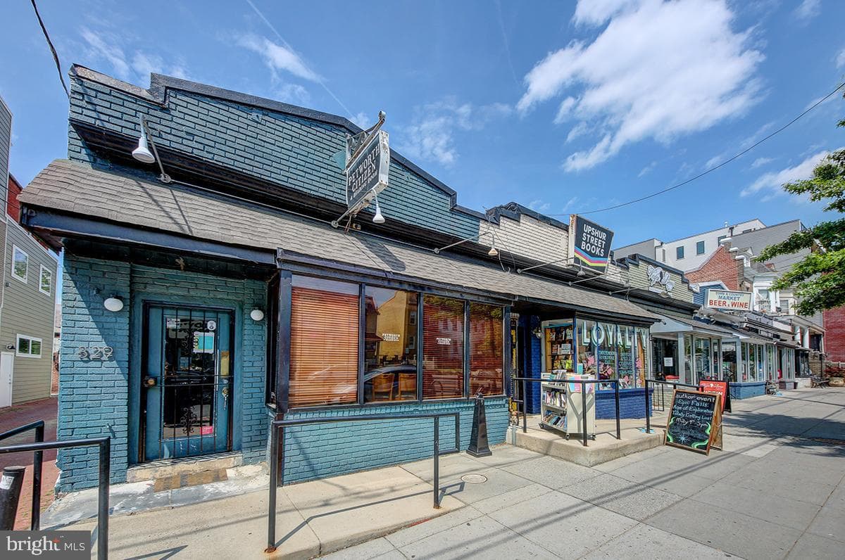 222 Farragut Street NW #203 photo 39