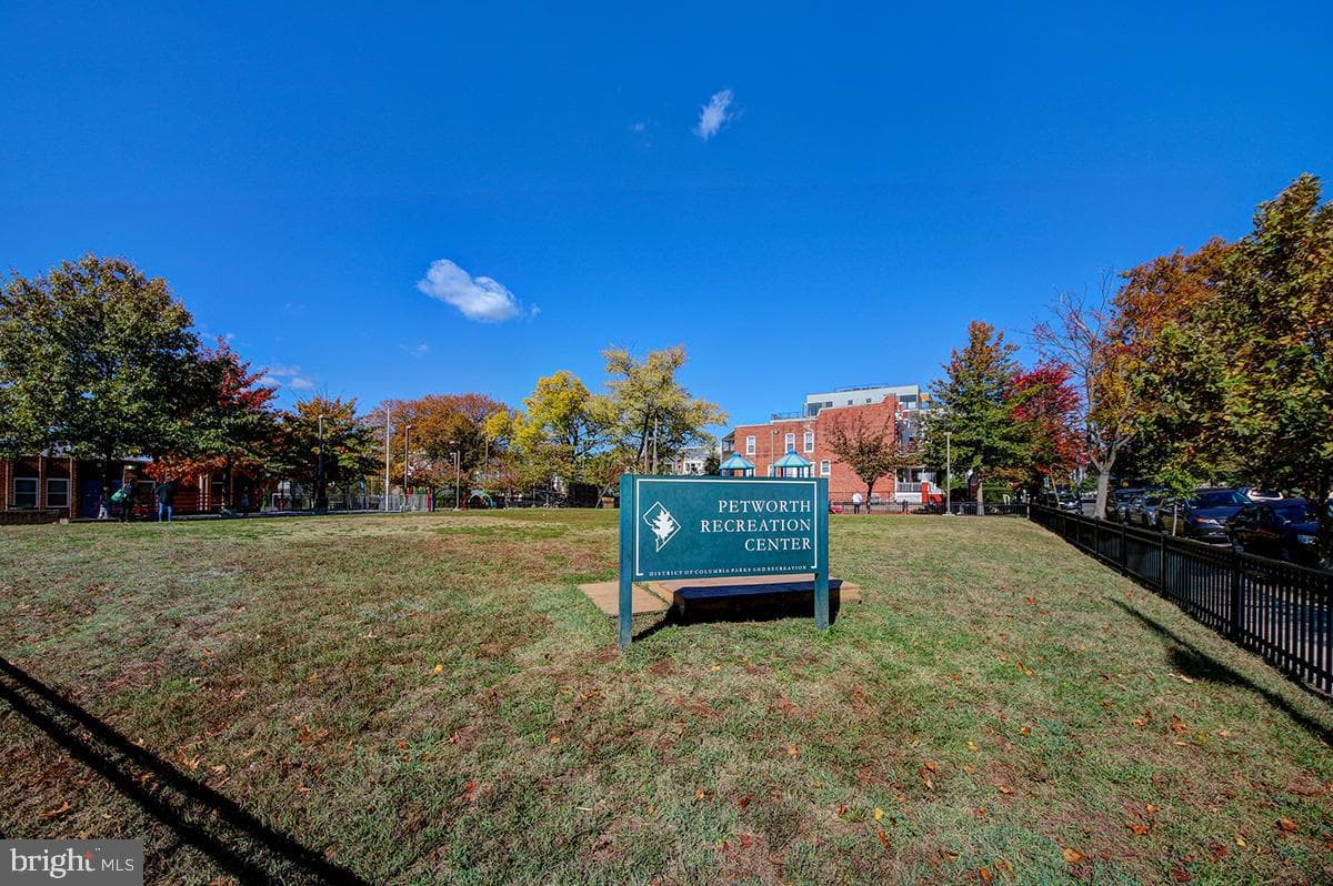 222 Farragut Street NW #203 photo 48
