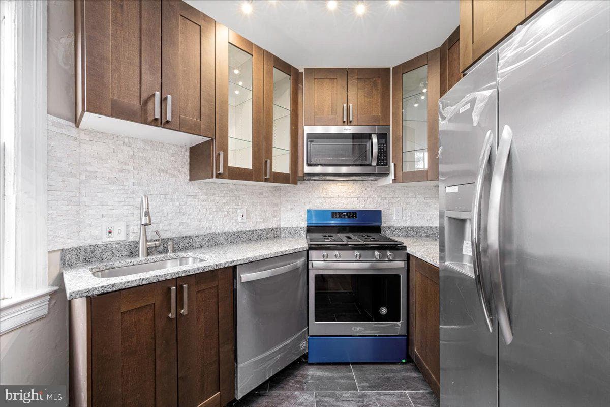 222 Farragut Street NW #203 photo 6