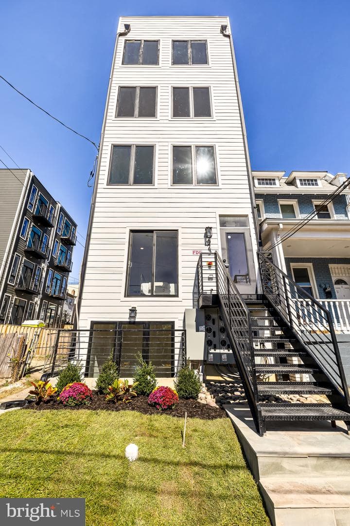 623 Kennedy Street NW #10 photo 31