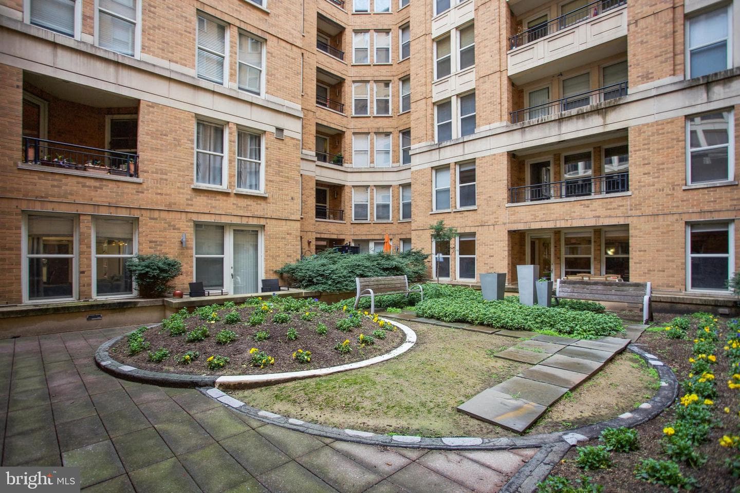 915 E Street NW #306 photo 22