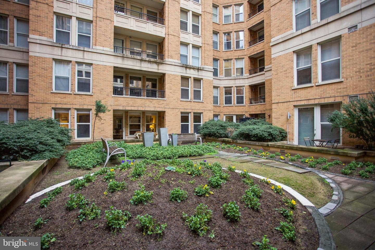 915 E Street NW #306 photo 23