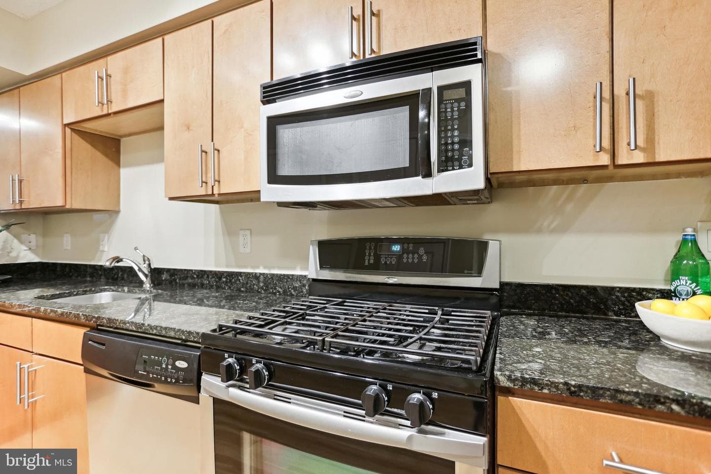 915 E Street NW #306 photo 3
