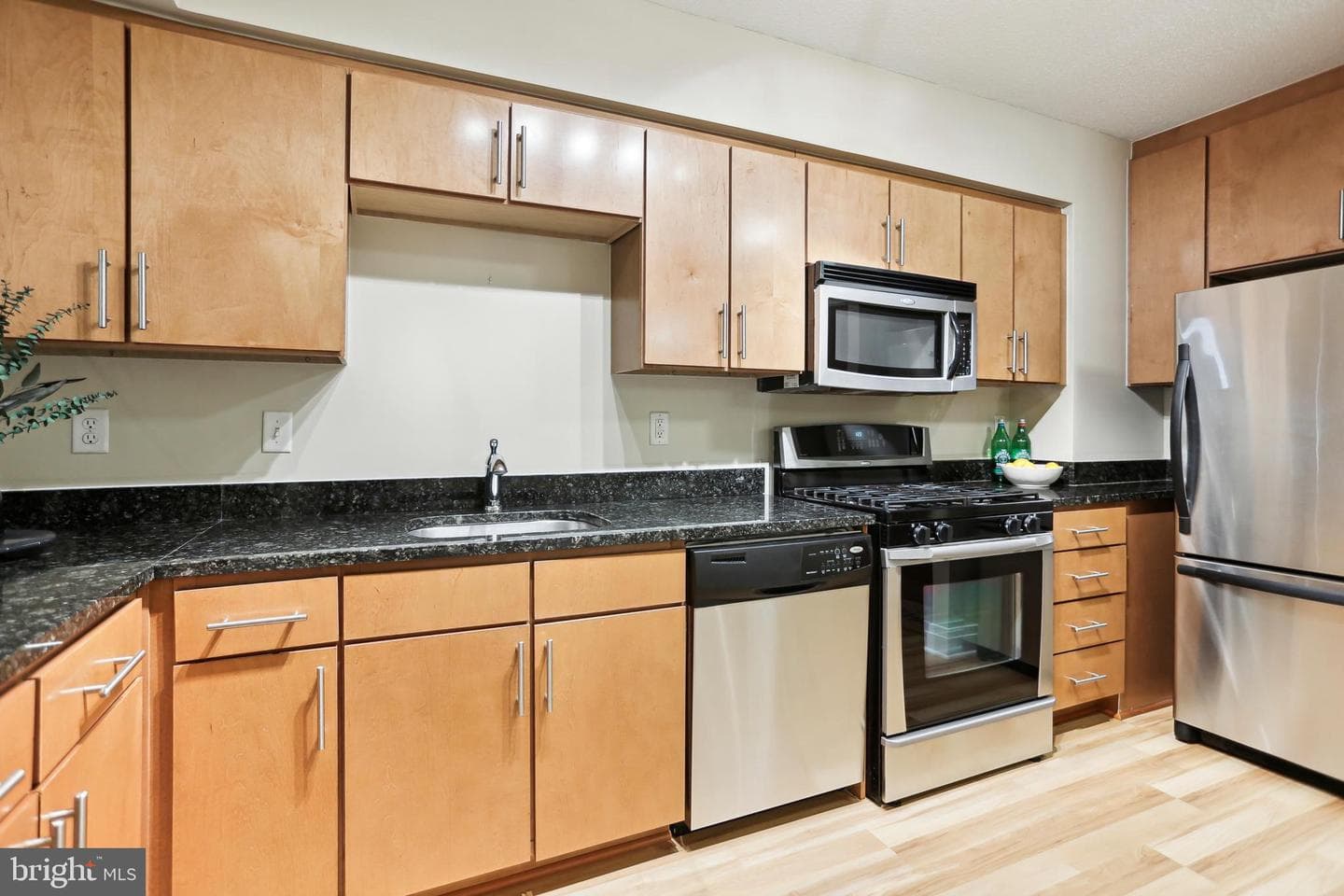 915 E Street NW #306 photo 4
