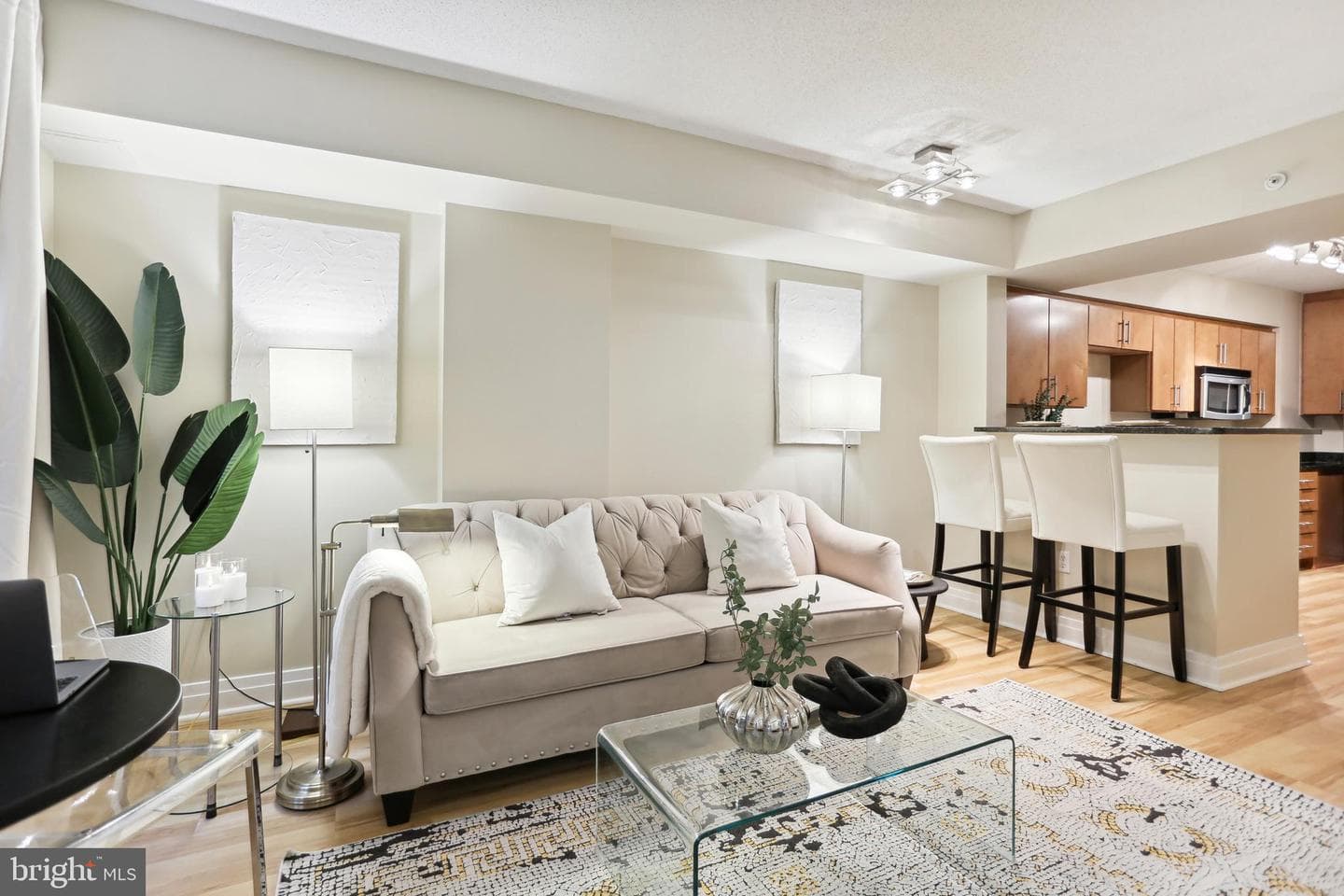 915 E Street NW #306 photo 8