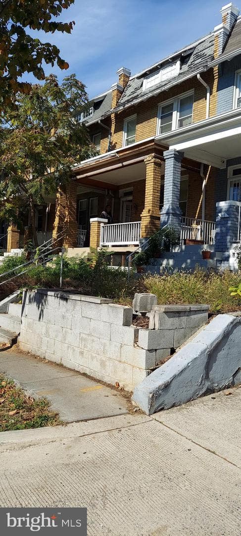 513 Irving Street NW photo 3