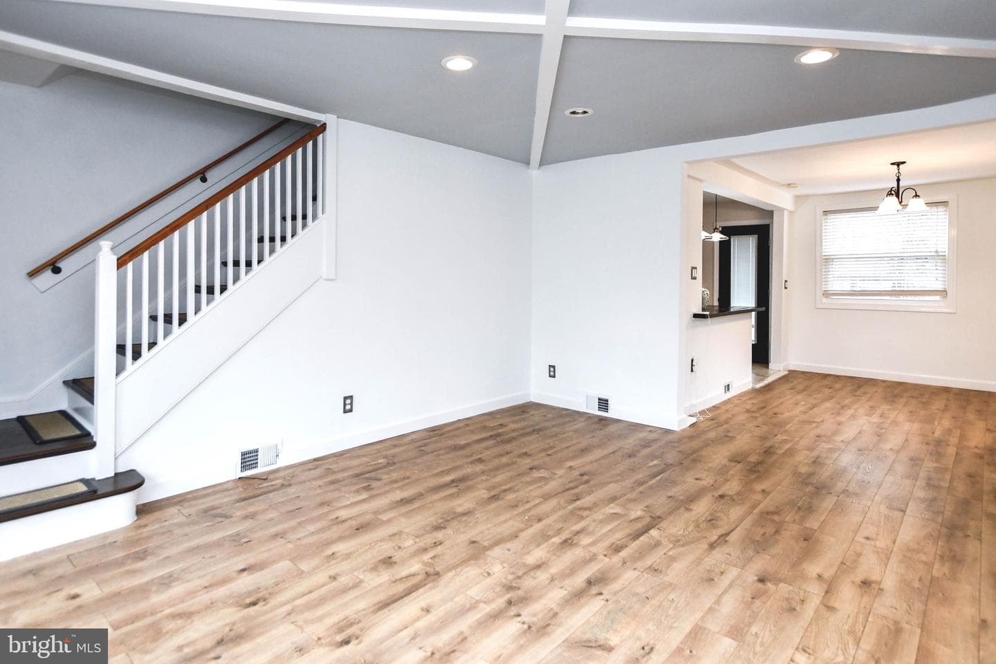 4040 D Street SE photo 8