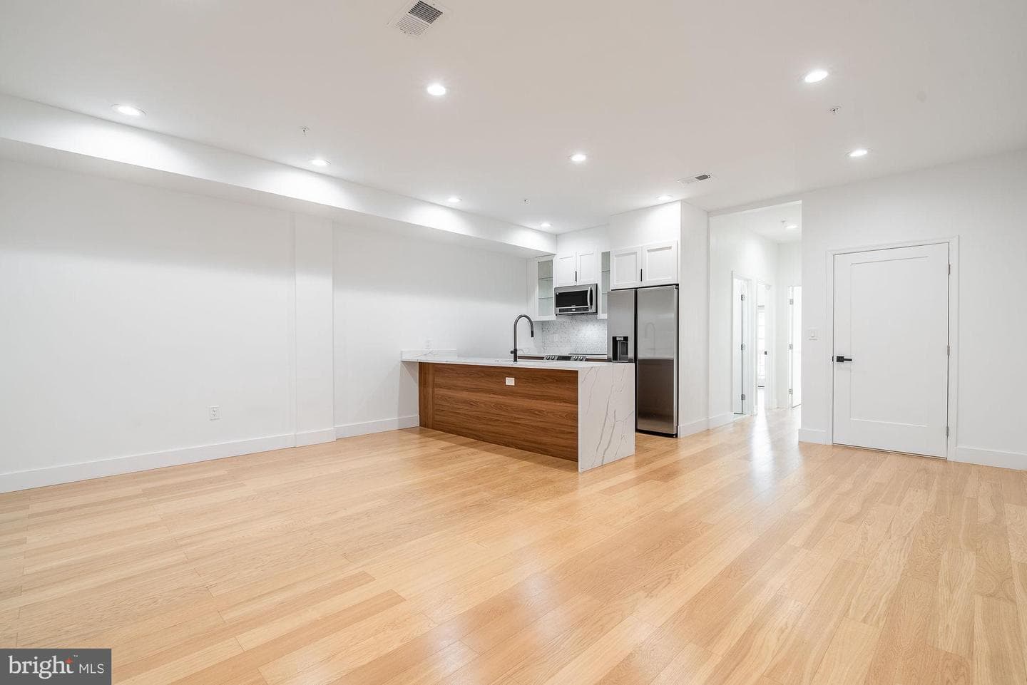 36 Channing Street NW #b photo 2