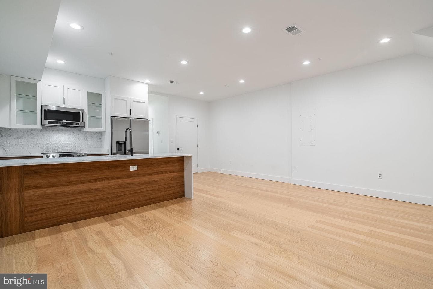 36 Channing Street NW #b photo 3