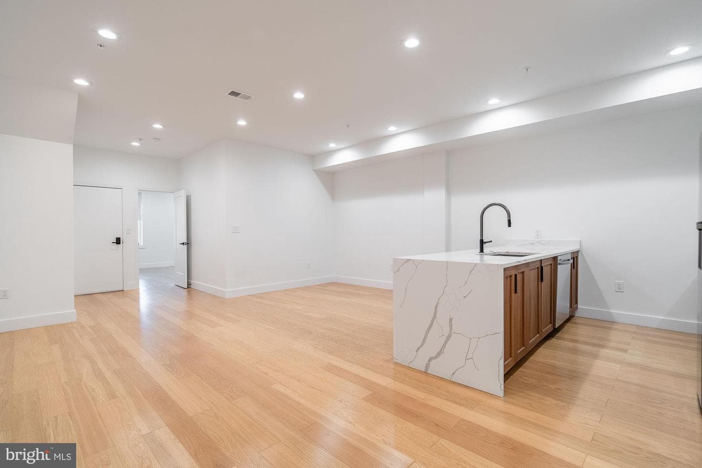 36 Channing Street NW #b photo 7