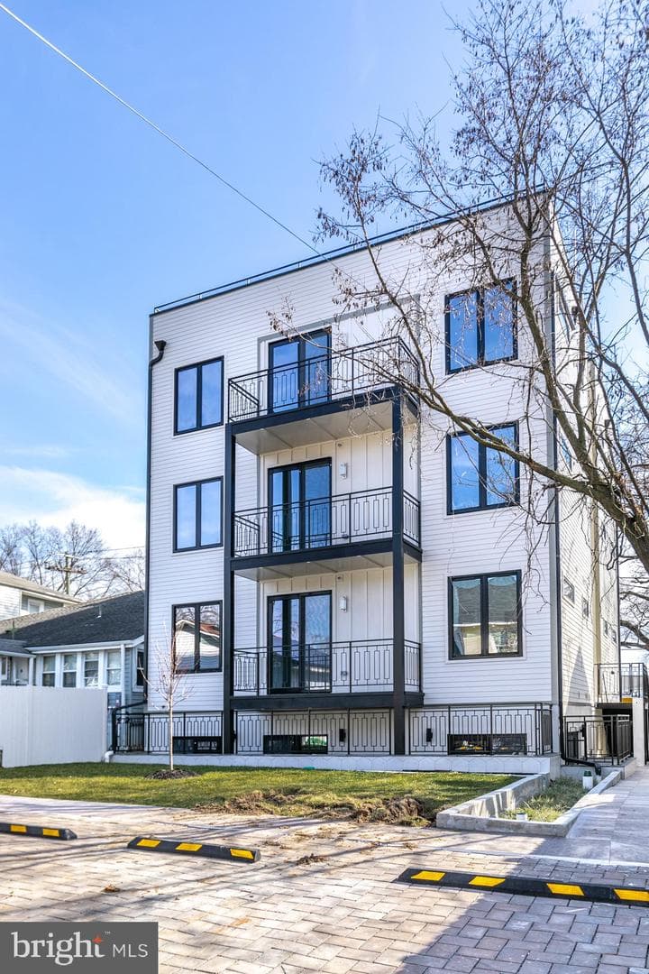 1002 Rhode Island Avenue NE #8 photo 36