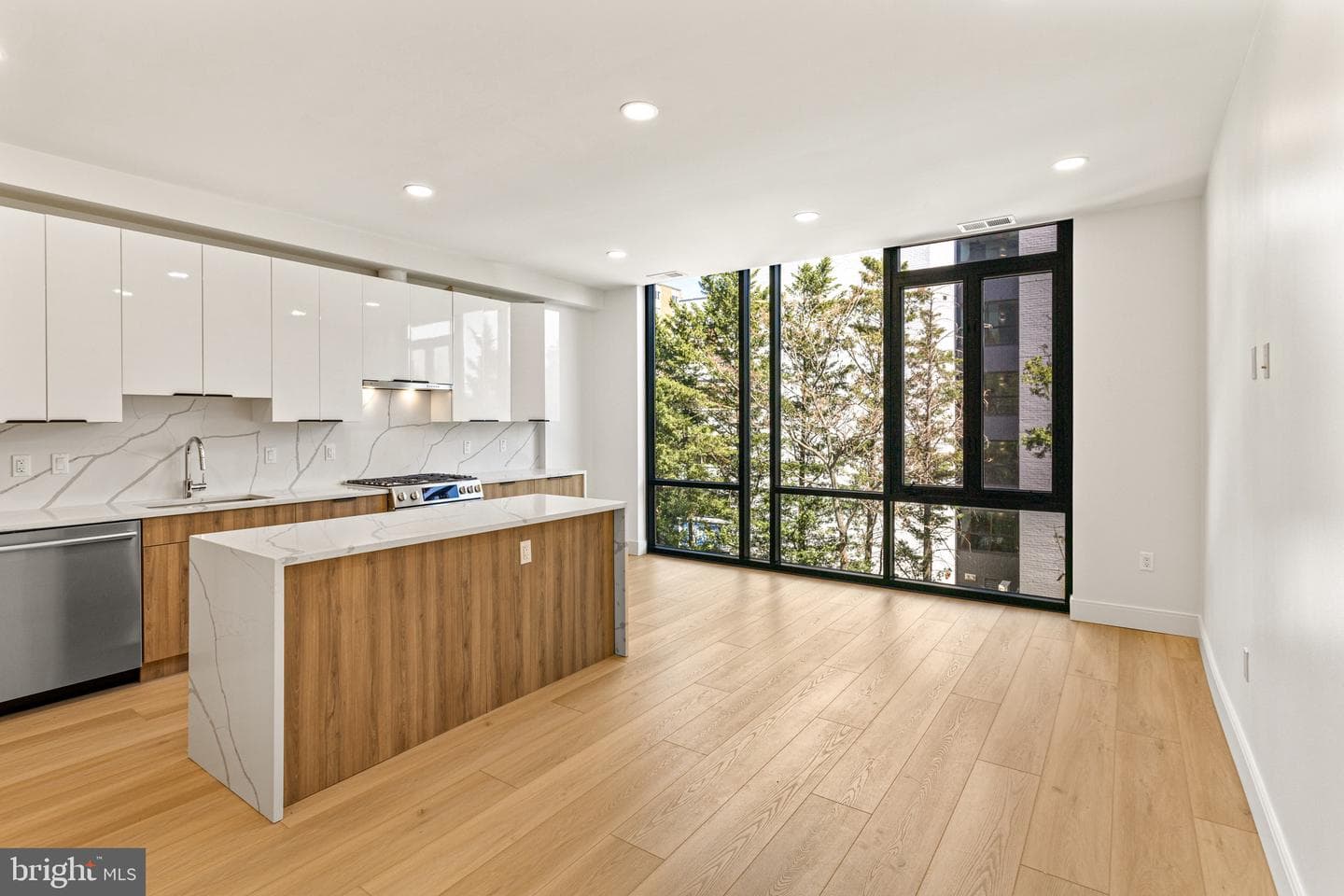4111 Connecticut Avenue NW #unit 504 photo 1