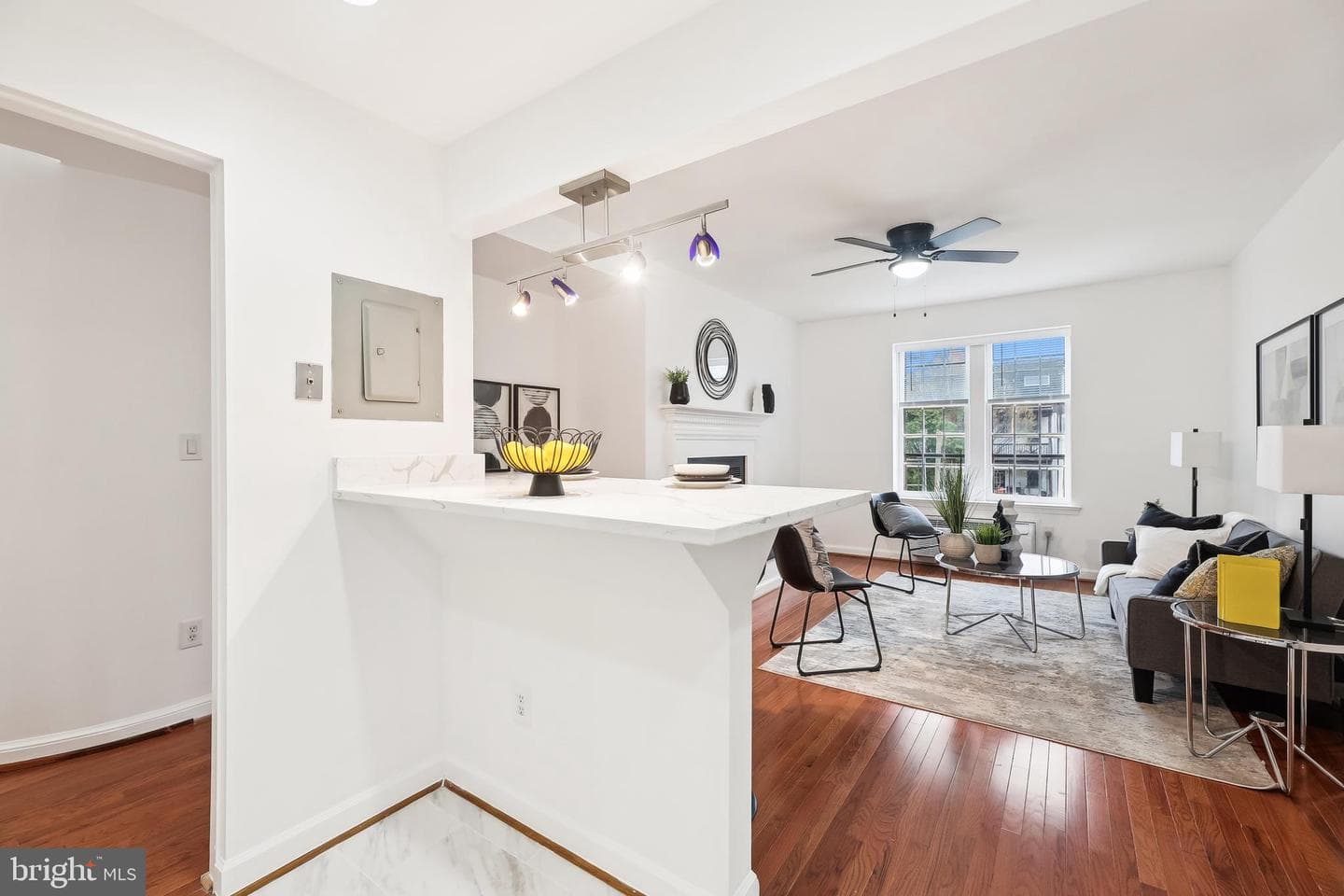 1833 California Street NW #403 photo 11