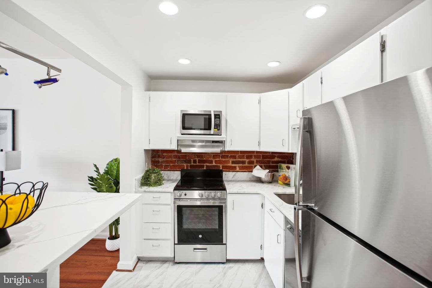 1833 California Street NW #403 photo 13