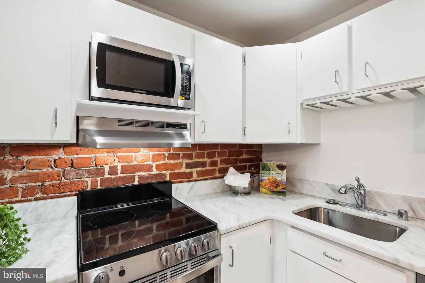 1833 California Street NW #403 photo 15