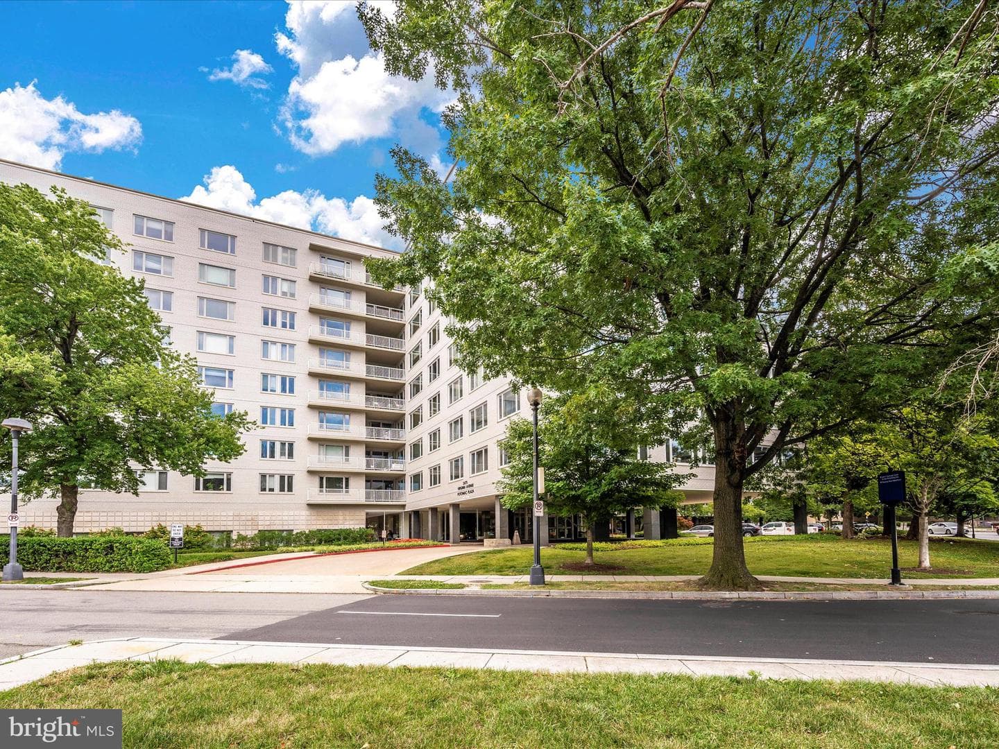 2475 Virginia Avenue NW #727 photo 29
