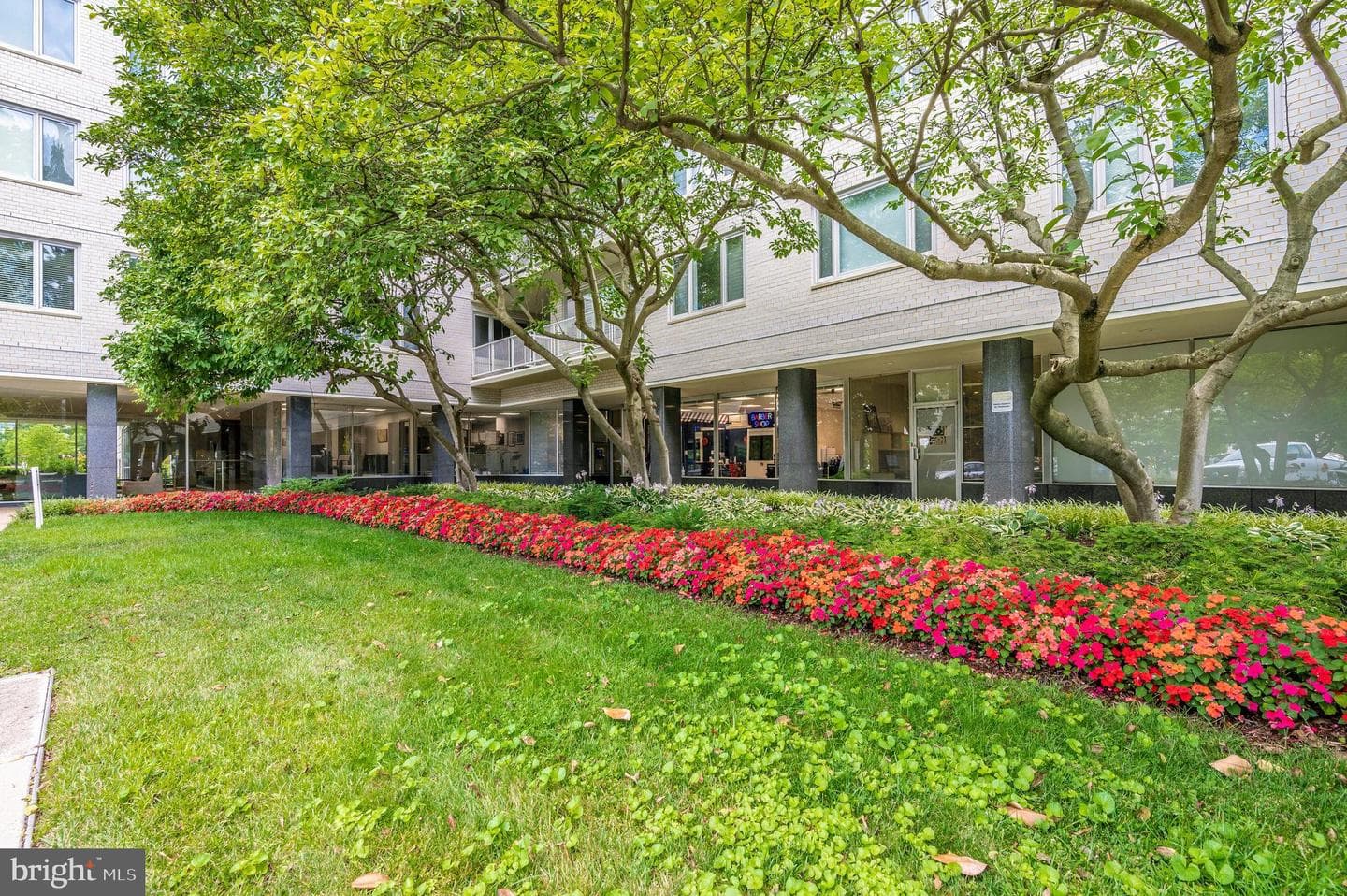 2475 Virginia Avenue NW #727 photo 31