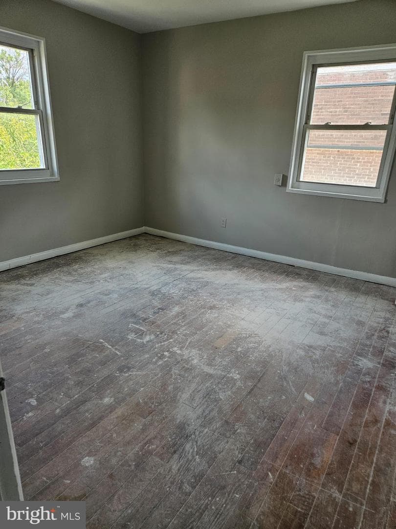 1006 Crittenden Street NE photo 14
